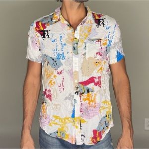 GUESS? Men’s short sleeve button down shirt. Very lightweight and soft fabric